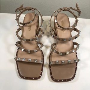 DREAM PAIRS Women Chunky Heel Open Toe Beige Studded Rhinestone Heel Sandals